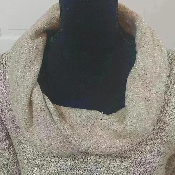 Maurices Tunic sweater. #0001B - Picture 2 of 8